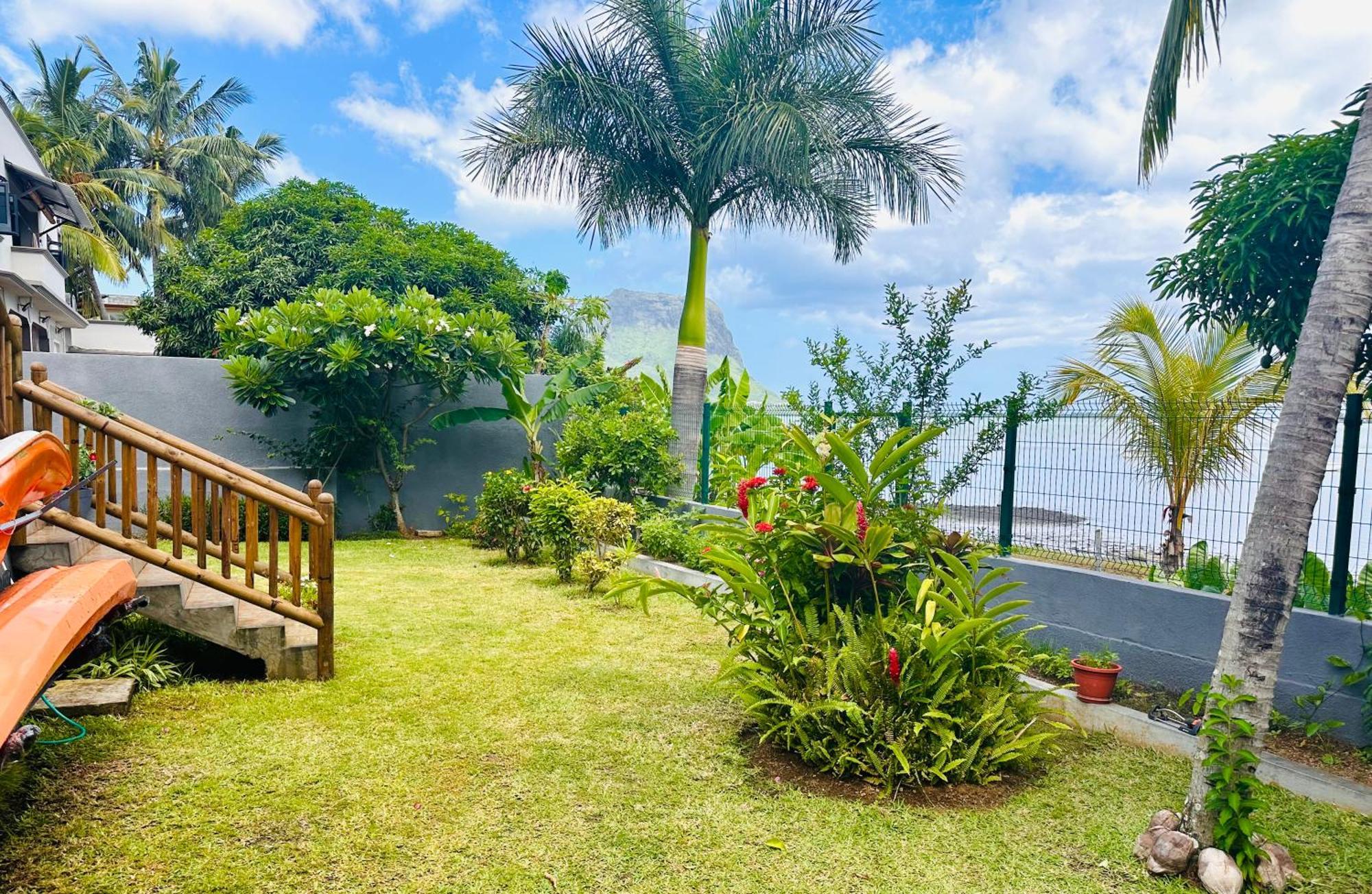 Hotel Lavender à Le Morne Extérieur photo