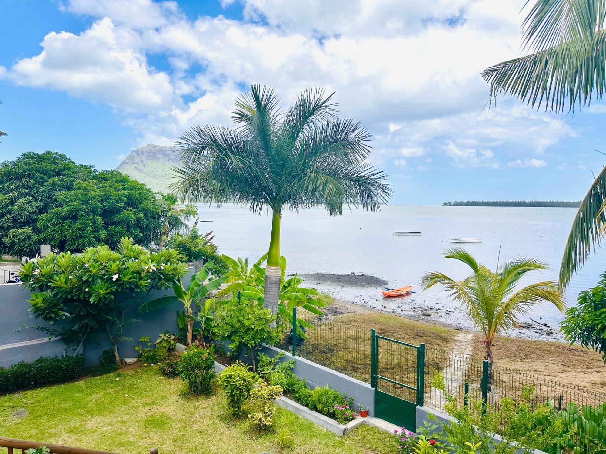 Hotel Lavender à Le Morne Extérieur photo